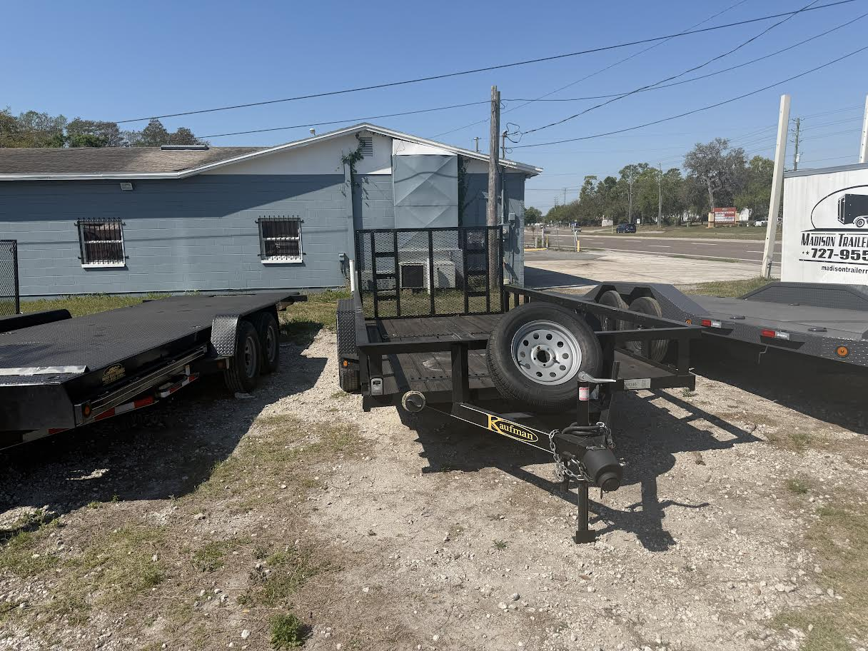 16' Utility thumbnail 4