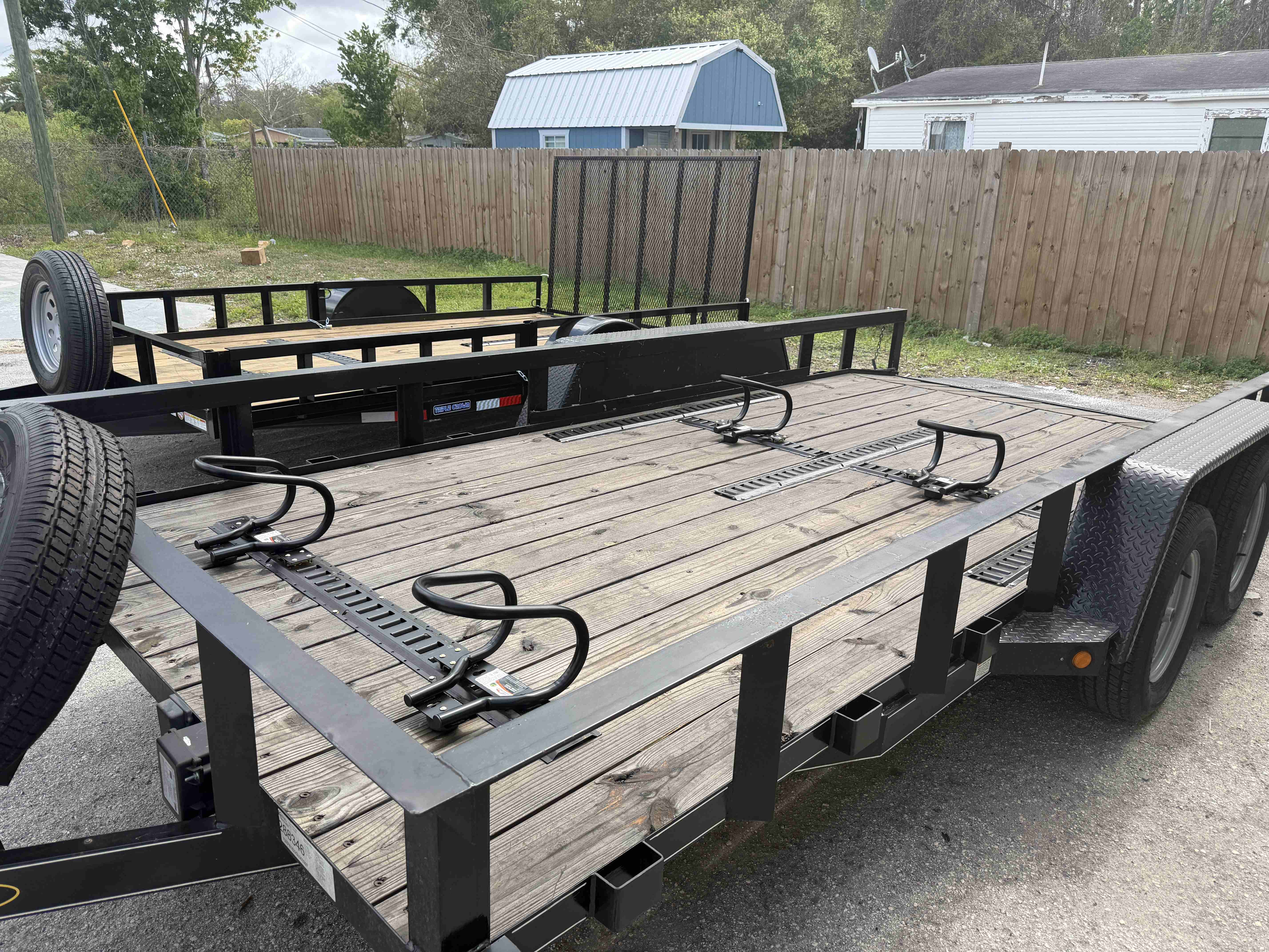 16' Utility thumbnail 2